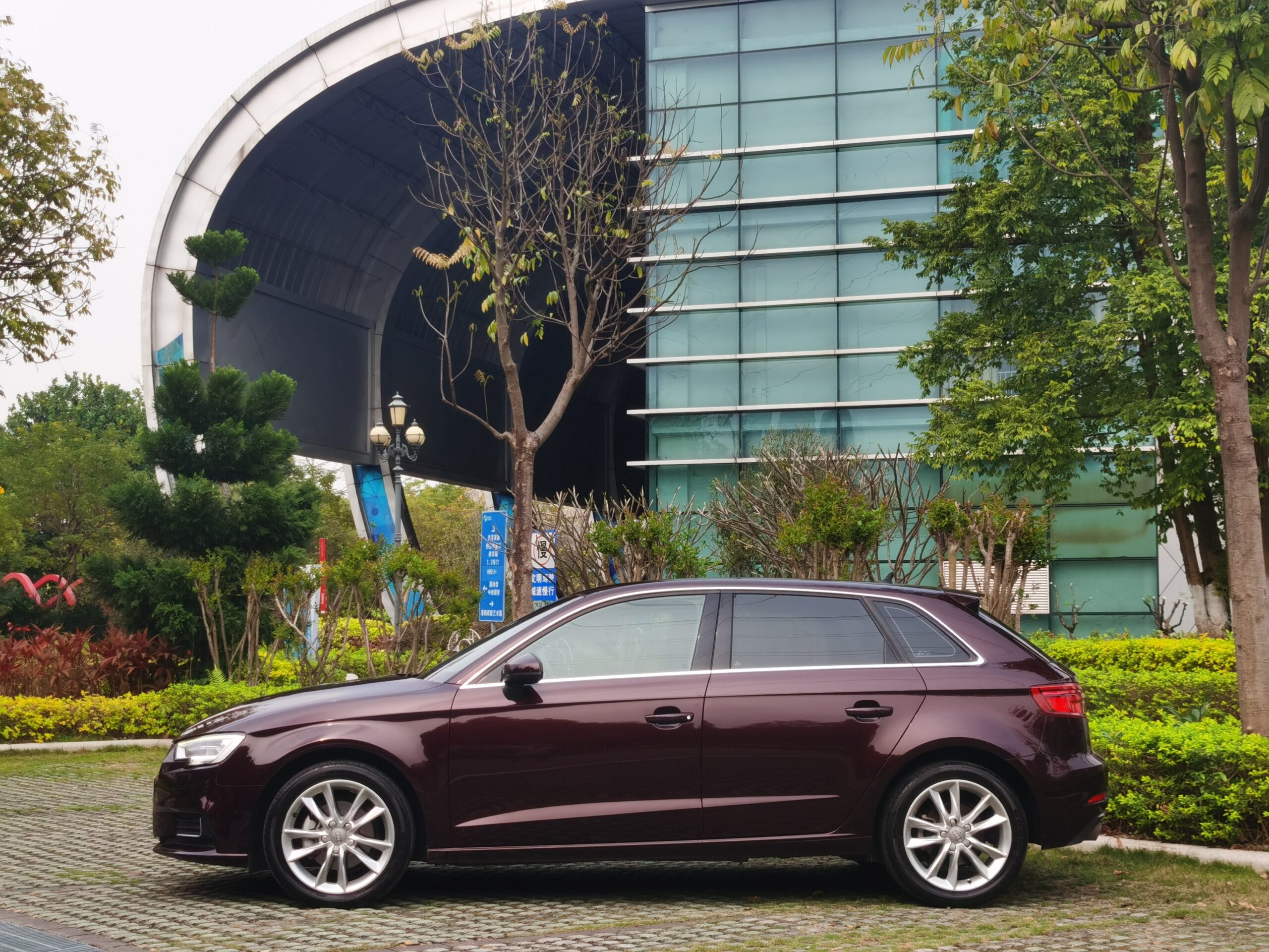 Audi A3 2019 Sportback 35 Jinqu Edition Purple | Carsauc